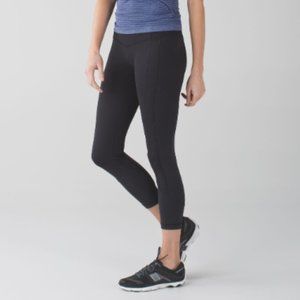 Lululemon All The Right Places Crop II - Size 6